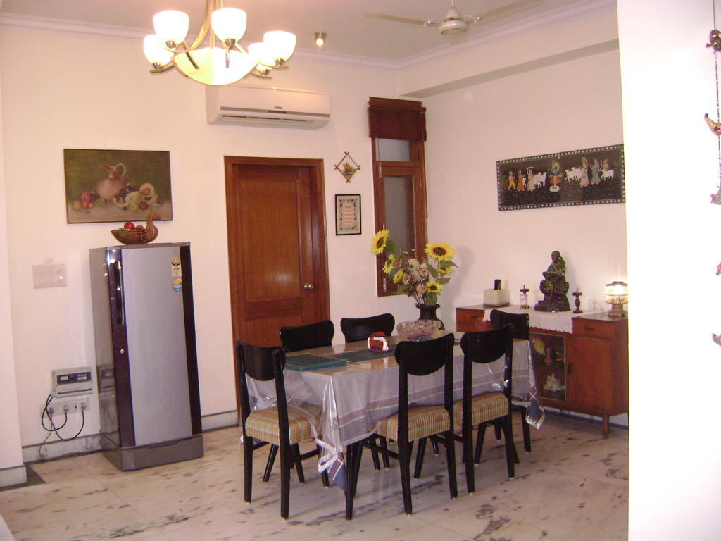 Sabs Bed And Breakfast Nuova Delhi Esterno foto
